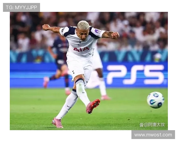 超然剪辑足球明星精彩瞬间视频带你领略足坛传奇风采与激情对决